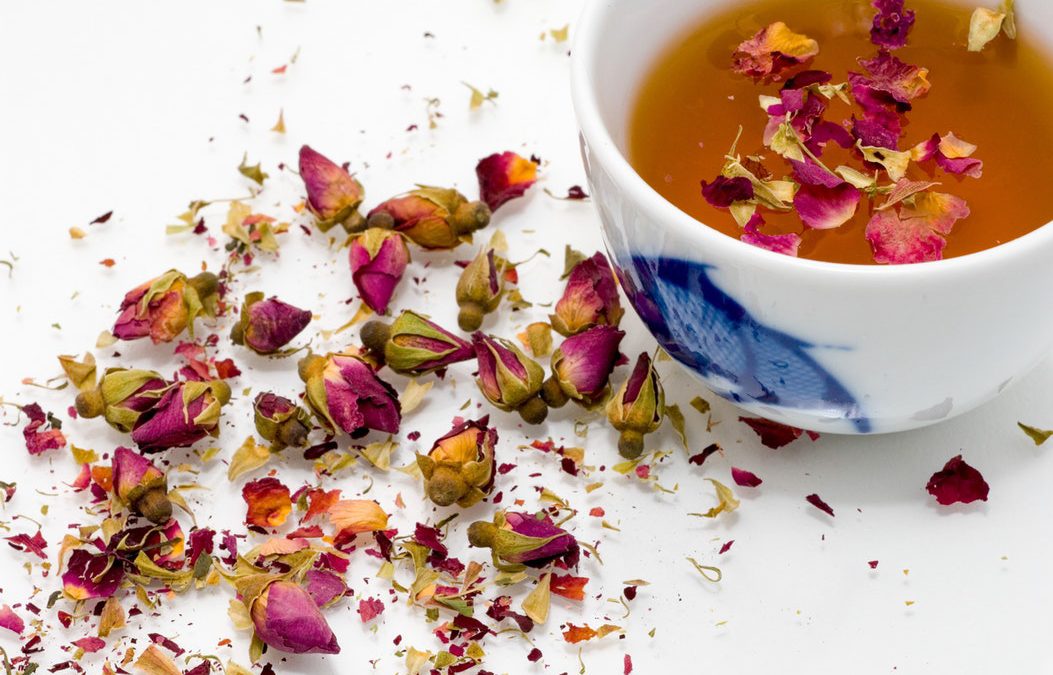 3 Beauty Teas To Try This Summer